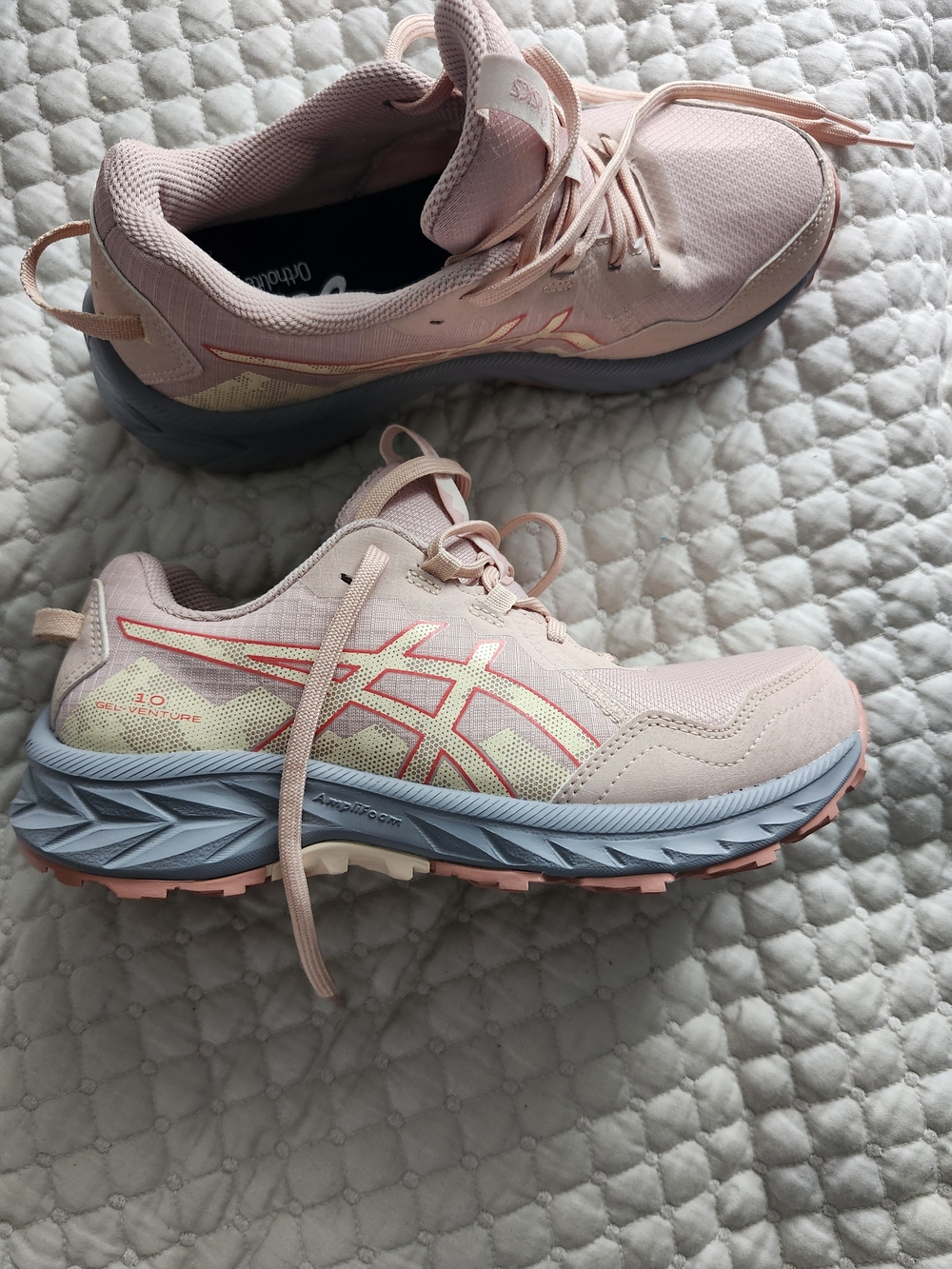 ASICS Women's Pink Trail Running Shoes
